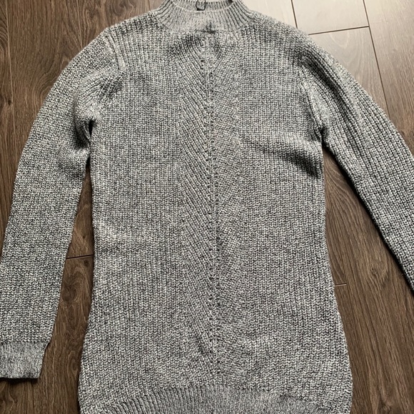 Dynamite Sweater - Picture 2 of 7